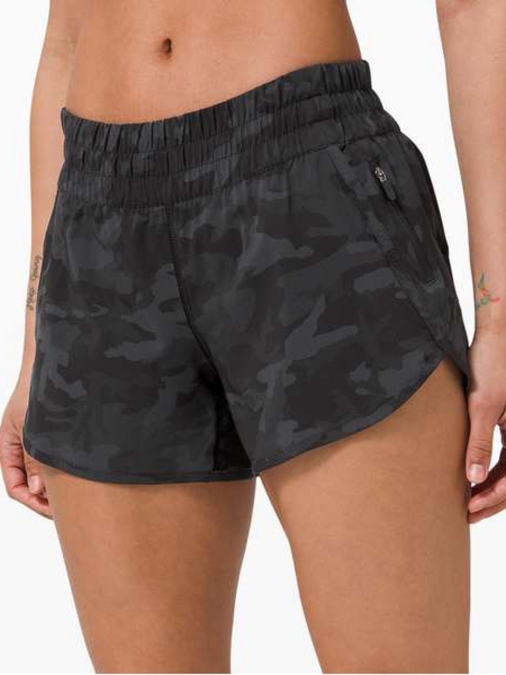 Lululemon Tracker Short V *4" - Sz 4